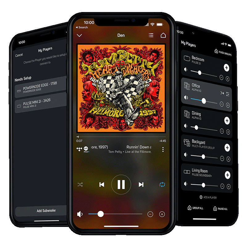 三部带有BluOS应用程序的iPhone。